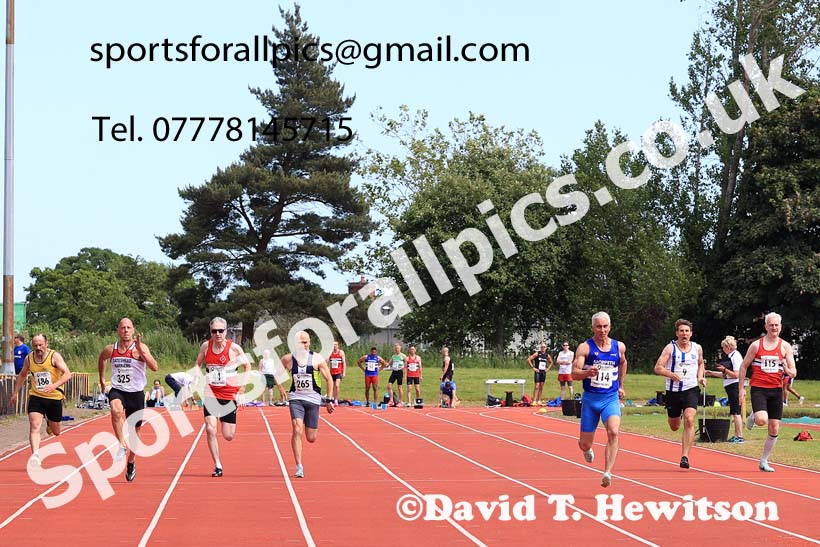 Mens 100 metres, 2024 NE Masters Track and Field Champs., Monkton Stadium, Jarrow.  Photo: David T. Hewitson/Sports for All Pics